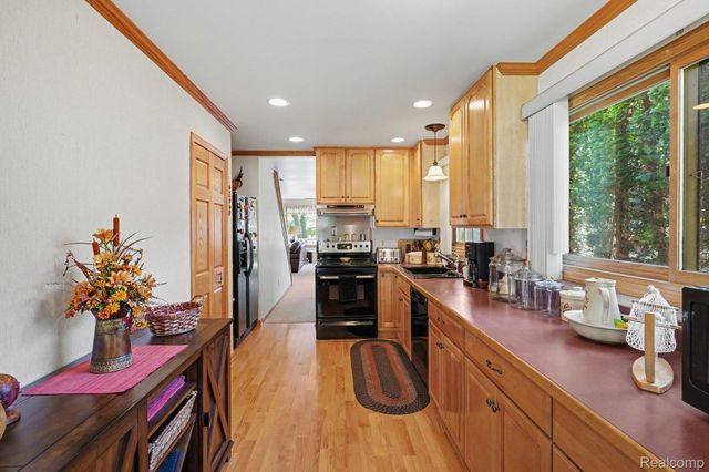 1792 Lockwood, Highland Charter Township, MI 48356