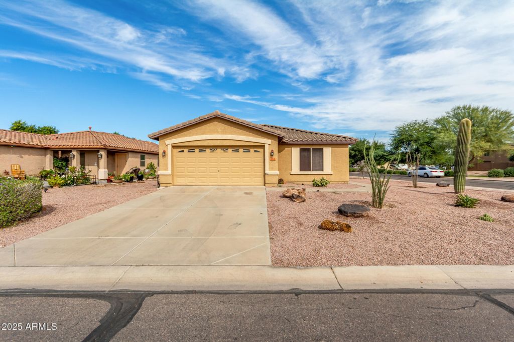 266 W SANTA GERTRUDIS Trail, San Tan Valley, AZ 85143