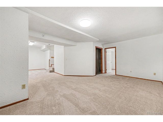 6589 W Oregon Ave, Lakewood, CO 80232