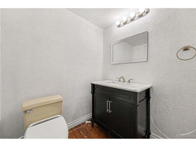 6589 W Oregon Ave, Lakewood, CO 80232