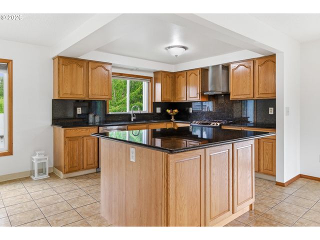 12073 Se 116TH Ct, Happy Valley, OR 97086