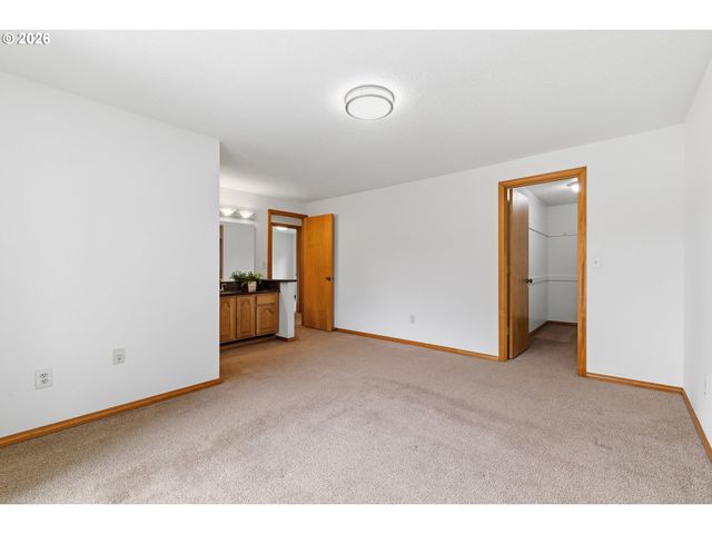 12073 Se 116TH Ct, Happy Valley, OR 97086
