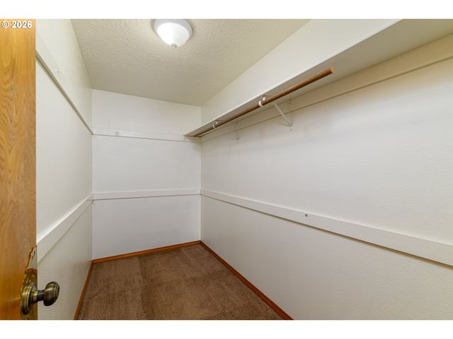 12073 Se 116TH Ct, Happy Valley, OR 97086