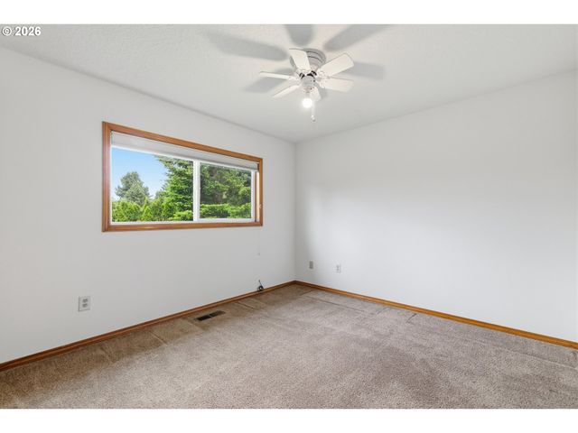 12073 Se 116TH Ct, Happy Valley, OR 97086