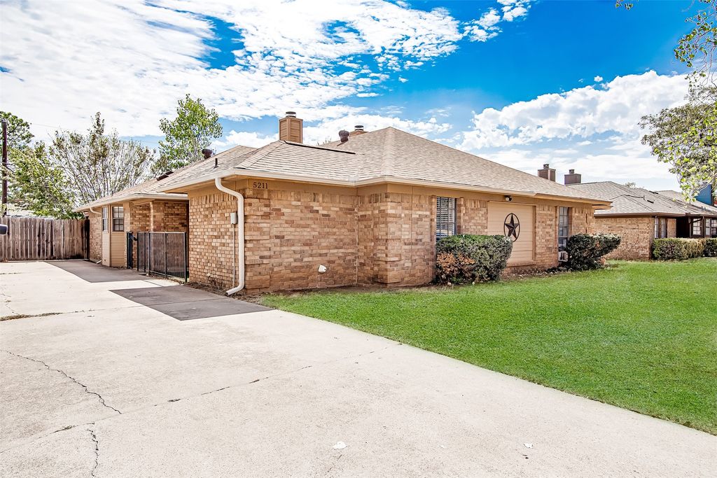 5211 Wild West Drive, Arlington, TX 76017 — exterior
