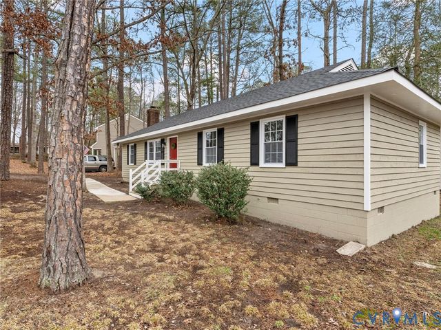 10507 Oakforest Ct, Chesterfield, VA 23832
