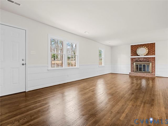 10507 Oakforest Ct, Chesterfield, VA 23832