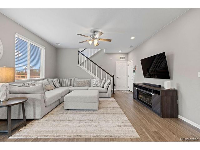 6421 Dry Fork Cir, Frederick, CO 80516