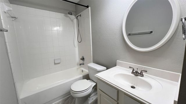 6210 Cottage Stream Lane, Spring, TX 77379