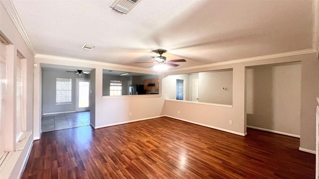 6210 Cottage Stream Lane, Spring, TX 77379