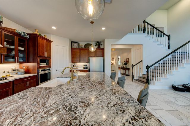 1013 Goose Creek Street, Webster, TX 77598