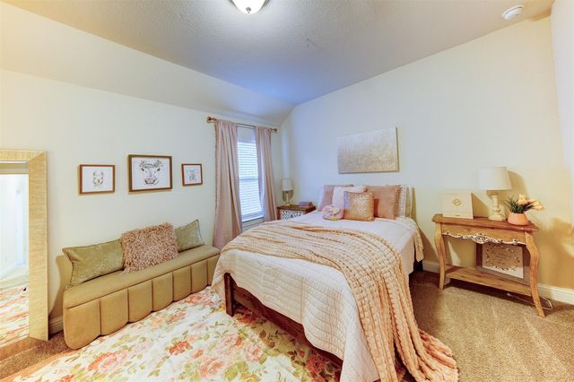 1013 Goose Creek Street, Webster, TX 77598