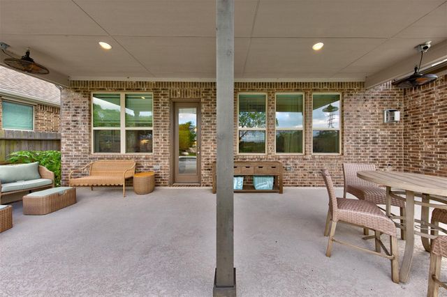 1013 Goose Creek Street, Webster, TX 77598