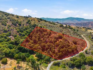 25200 Campground Drive, Tehachapi, CA 93561
