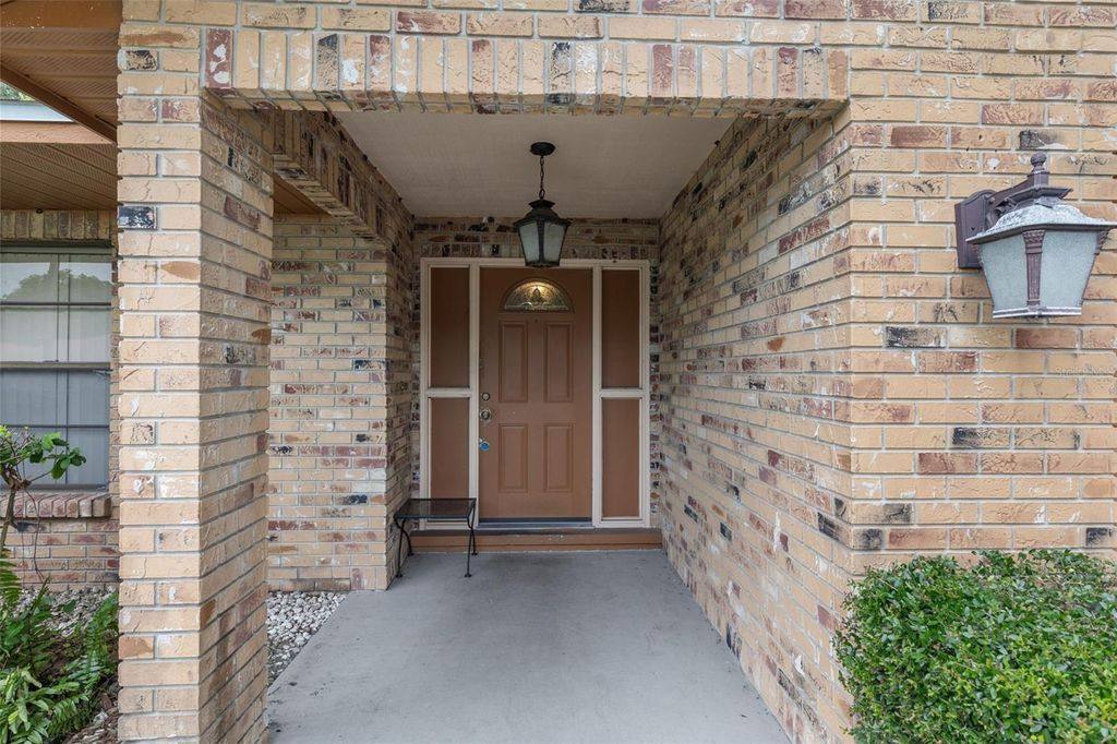 705 HERLONG COURT, Brandon, FL 33511