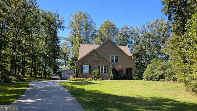 558 ROCKY RD, Red Lion, PA 17356