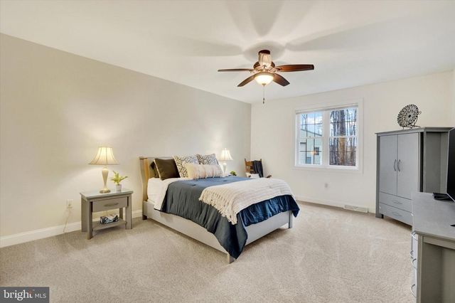 558 ROCKY RD, Red Lion, PA 17356