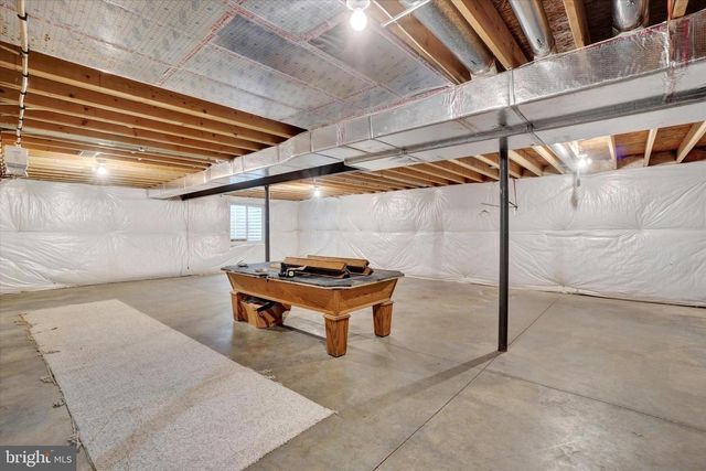 558 ROCKY RD, Red Lion, PA 17356