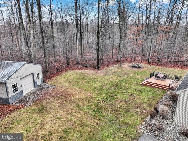 558 ROCKY RD, Red Lion, PA 17356