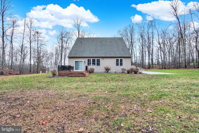 558 ROCKY RD, Red Lion, PA 17356