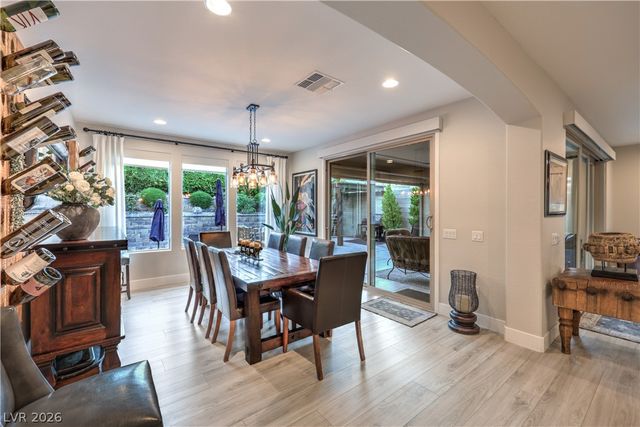 8265 Skye Peak Street, Las Vegas, NV 89166