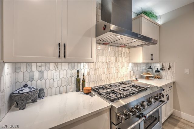 8265 Skye Peak Street, Las Vegas, NV 89166