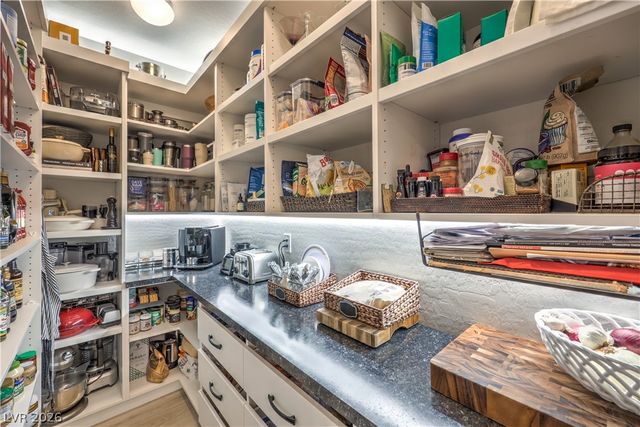 8265 Skye Peak Street, Las Vegas, NV 89166
