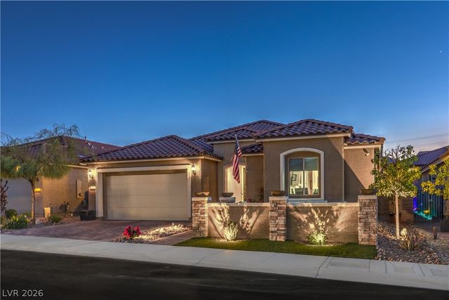 8265 Skye Peak Street, Las Vegas, NV 89166