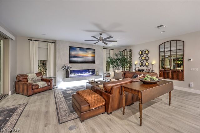 8265 Skye Peak Street, Las Vegas, NV 89166