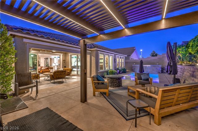 8265 Skye Peak Street, Las Vegas, NV 89166