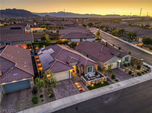 8265 Skye Peak Street, Las Vegas, NV 89166