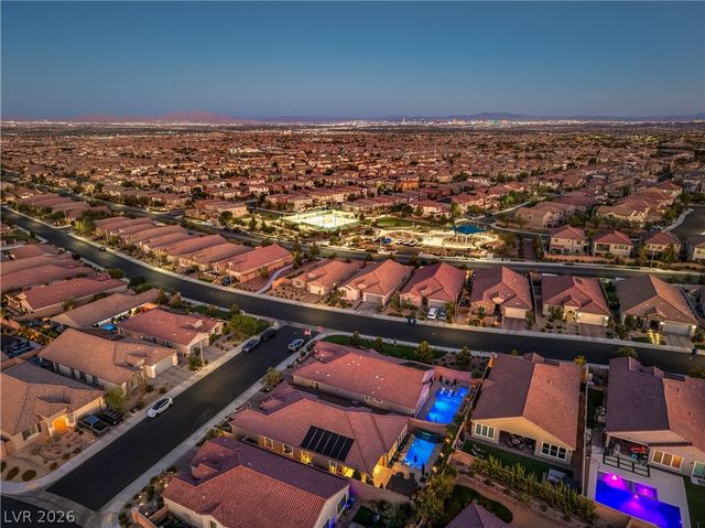 8265 Skye Peak Street, Las Vegas, NV 89166