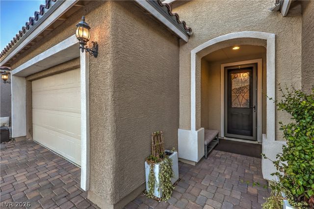 8265 Skye Peak Street, Las Vegas, NV 89166