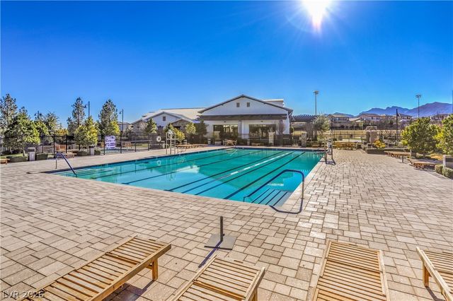 8265 Skye Peak Street, Las Vegas, NV 89166