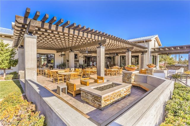 8265 Skye Peak Street, Las Vegas, NV 89166