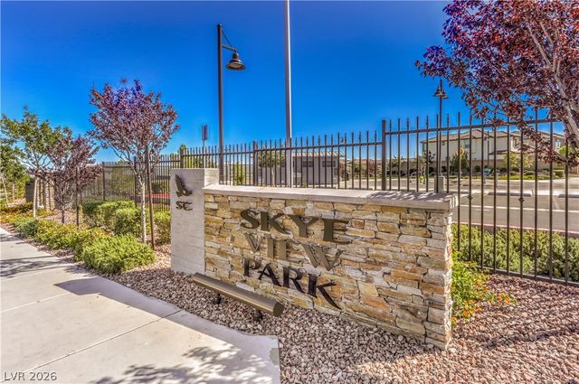 8265 Skye Peak Street, Las Vegas, NV 89166