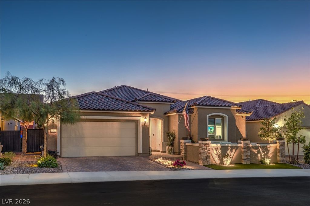 8265 Skye Peak Street, Las Vegas, NV 89166 — photo 2
