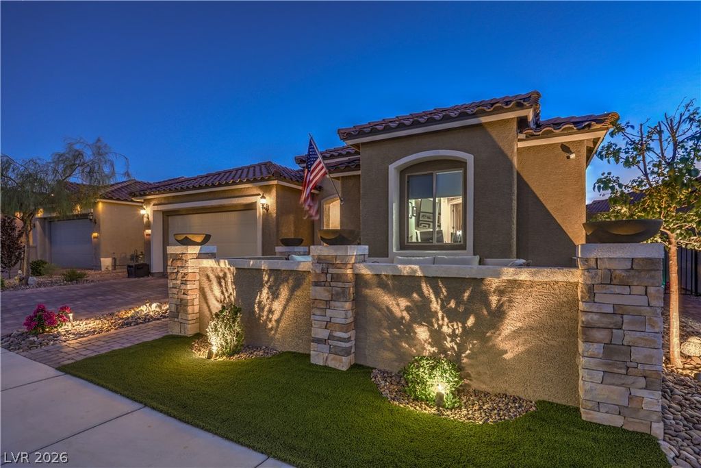 8265 Skye Peak Street, Las Vegas, NV 89166 — photo 4