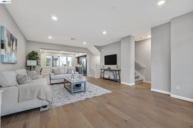 1270 Gusty Loop 3, Livermore, CA 94550