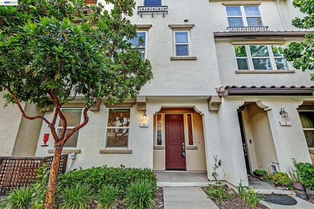 1270 Gusty Loop 3, Livermore, CA 94550
