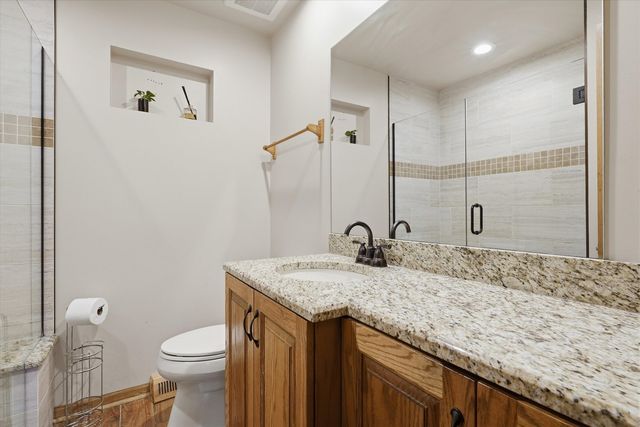 8937 Mcvicker Avenue, Oak Lawn, IL 60453