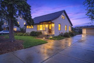 8937 Mcvicker Avenue, Oak Lawn, IL 60453