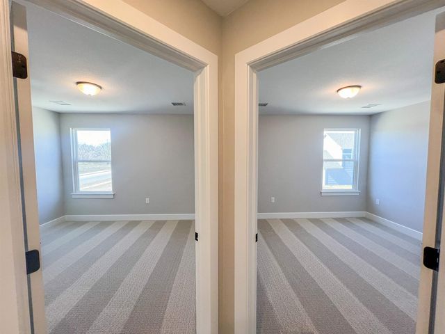 141 S Shay Rd, Andover, KS 67002