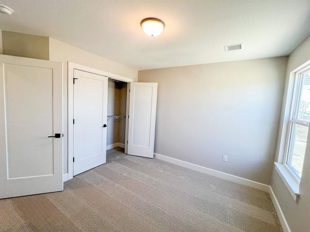 141 S Shay Rd, Andover, KS 67002