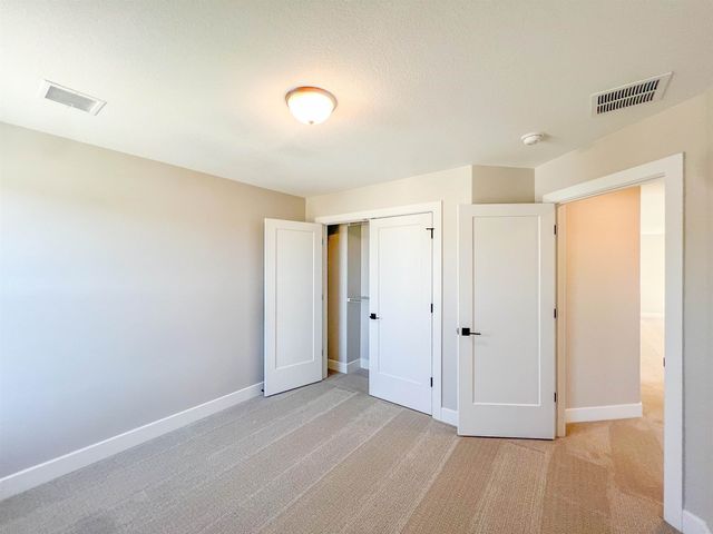 141 S Shay Rd, Andover, KS 67002