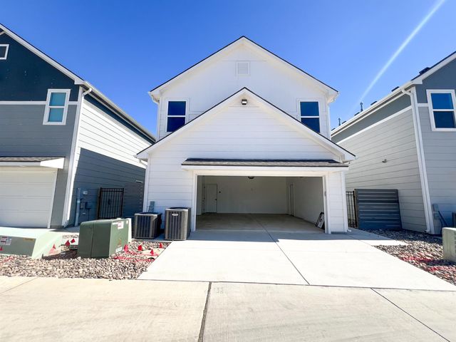141 S Shay Rd, Andover, KS 67002