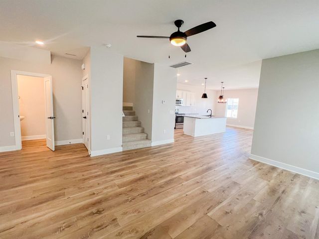141 S Shay Rd, Andover, KS 67002