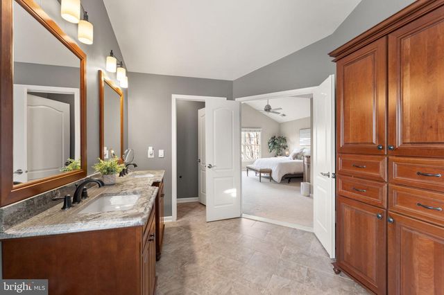 43387 LA BELLE PL, Ashburn, VA 20147