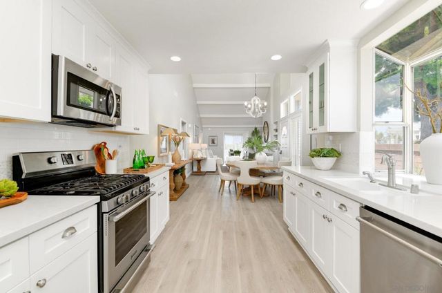 7111 Linden, Carlsbad, CA 92011