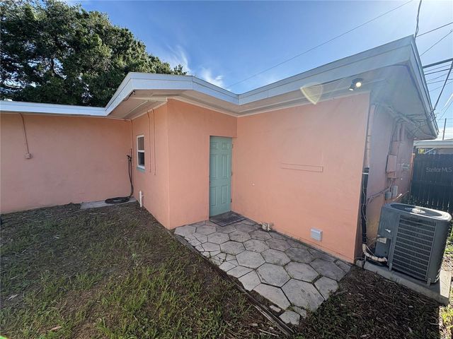 4920 45TH AVENUE N, St Petersburg, FL 33707